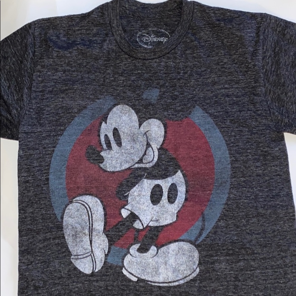 Disney Mickey Mens Small t-shirt dark Gray